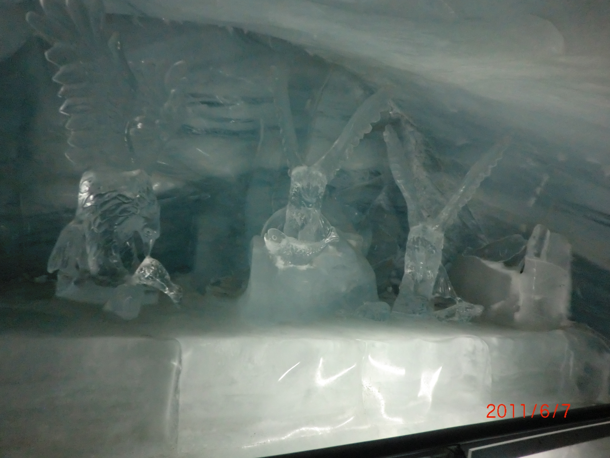 阿尔比斯山上的冰宫